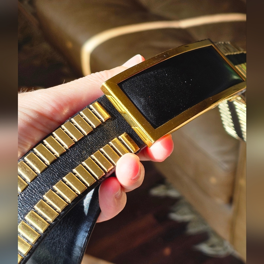 Judith Leiber Vintage Black Leather Belt With Gold Accents - Picture 7 of 9
